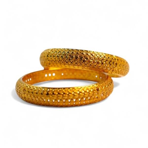 2-piece gold-plated bangles 2 Elegant gold-plated bangles with modern pattern